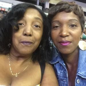 Meet your Posher, Cenell